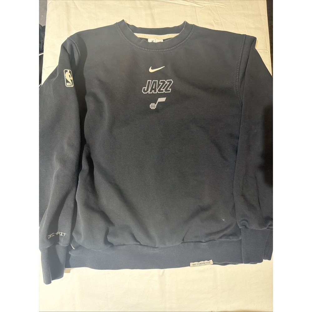 Nike Standard Issue Dri-Fit Crewneck Black Mens M Utah Jazz DQ5820-010
